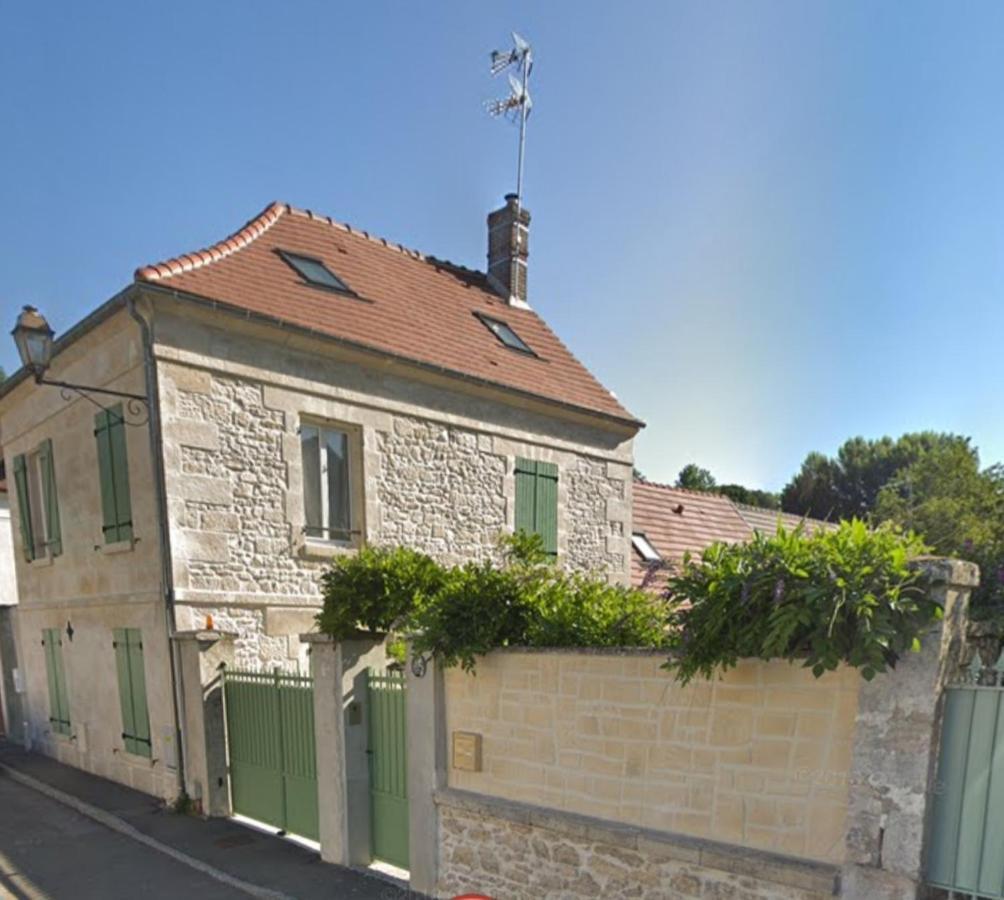 Wisteria Cottage Fleurines Esterno foto
